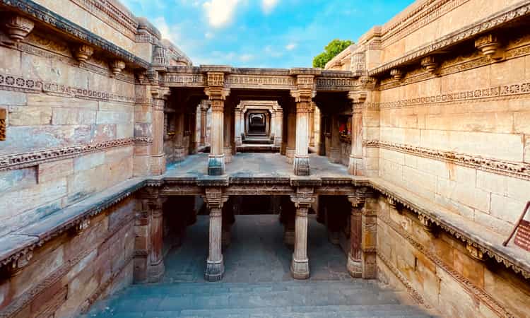 Adalaj Stepwell