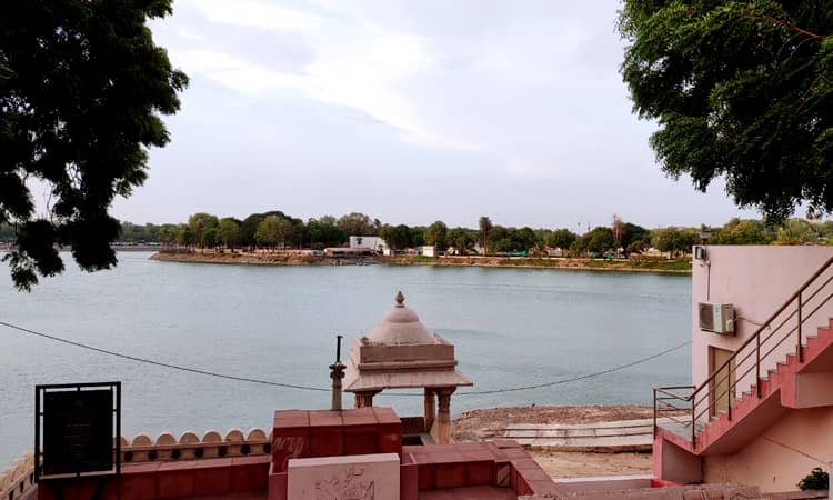 Kankaria Lake